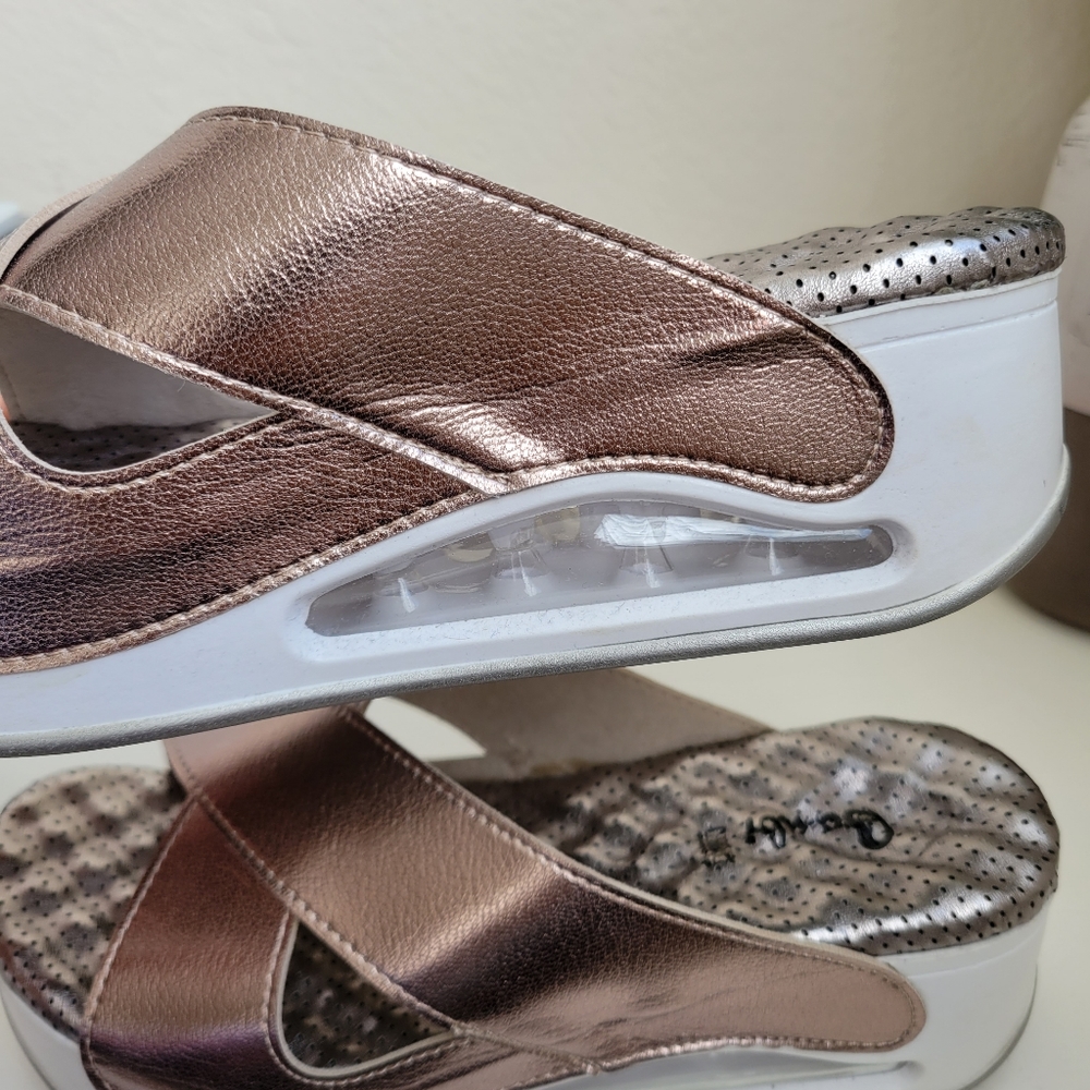 Platform Sandals - Picture 6 of 9